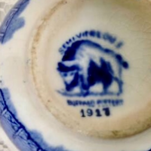 Vintage, Rare, Buffalo Pottery, 12-pc Blue Willow Snack-Dinner Set - Picture 6 of 12